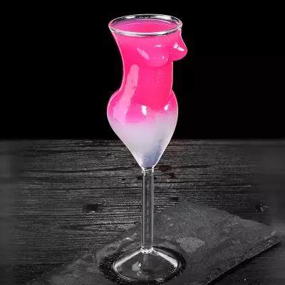 Amazon Hot SaleUnique High Borosilicate Bar Beverage Lady Beauty Body Shaped| 180ml  Glass Margarita Martini Cocktail Goblet Cup