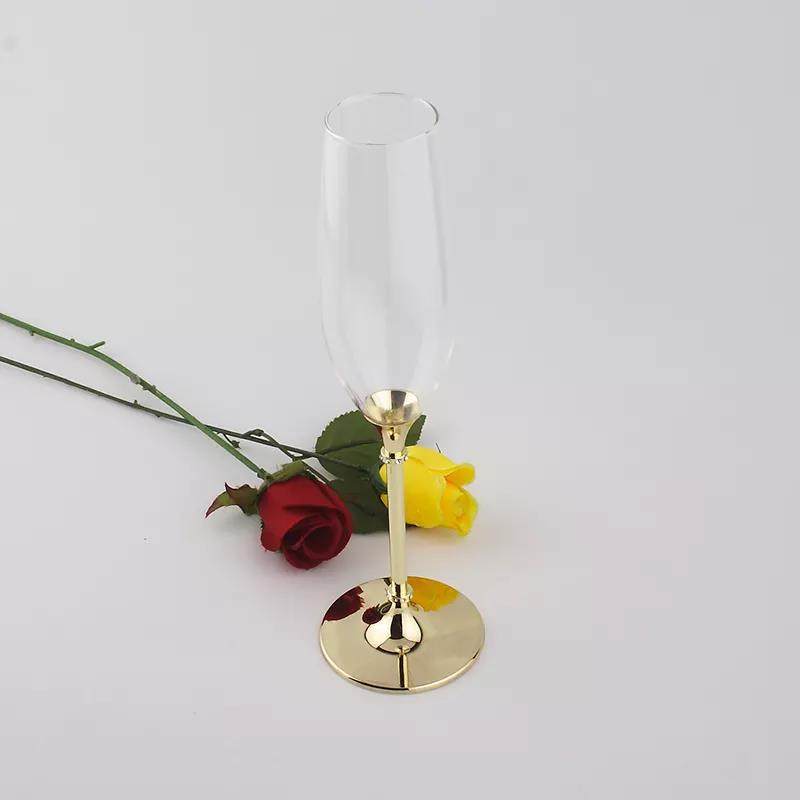 A set of two champagne glasses for an amazing wedding toast|200 ml